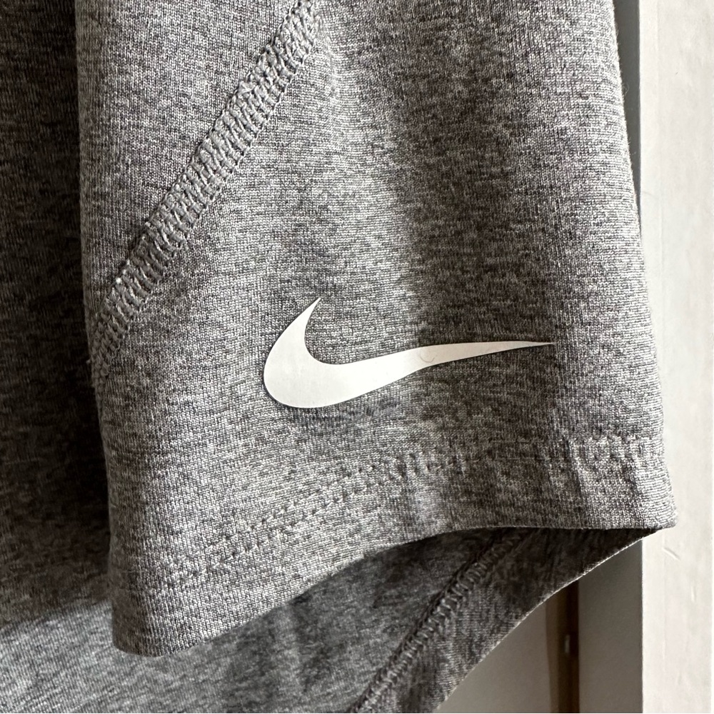Nike Dri Fit Crisscross Back Just Do It Logo Strap Grey Active Tank Top Size XS - Picture 9 of 11